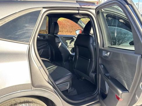 Certified 2024 Ford Escape ST-Line w/ Equipment Group 301A image 12