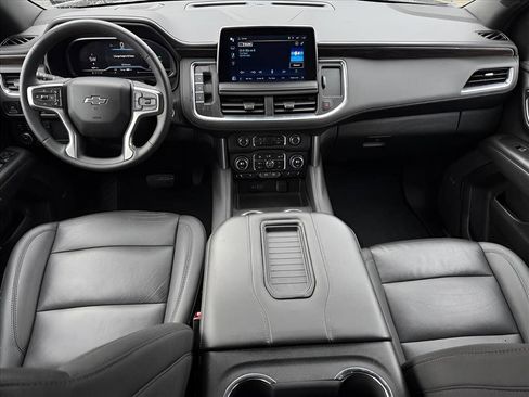 Used 2023 Chevrolet Tahoe Z71 w/ Luxury Package image 12