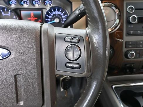 Used 2011 Ford F250 Lariat w/ Lariat Interior Pkg AWD/4WD image 27