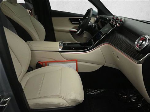 Certified 2026 Mercedes-Benz GLC 300 4MATIC image 25