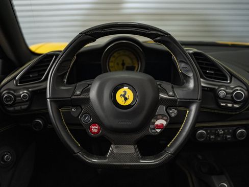 Used 2018 Ferrari 488 Spider RWD image 44