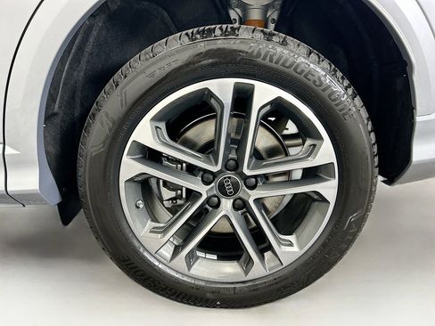 Used 2025 Audi Q5 Premium Plus w/ Premium Plus image 31