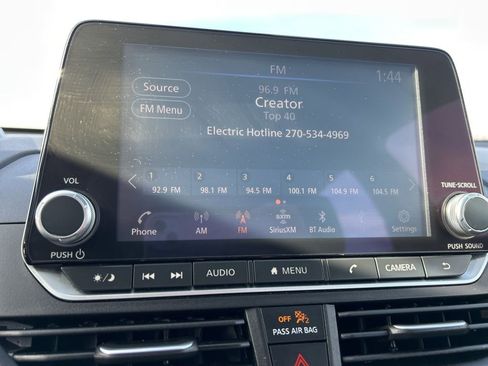 Used 2025 Nissan Altima 2.5 SV image 20