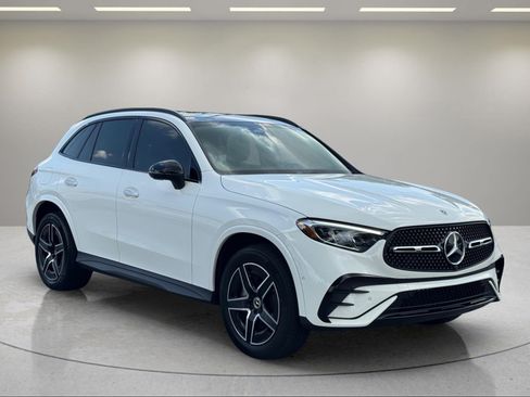 Used 2024 Mercedes-Benz GLC 300 4MATIC image 7