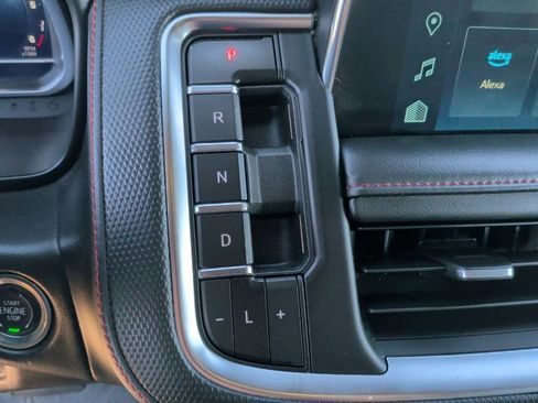 Used 2023 Chevrolet Suburban RST w/ Sport Performance Package image 33