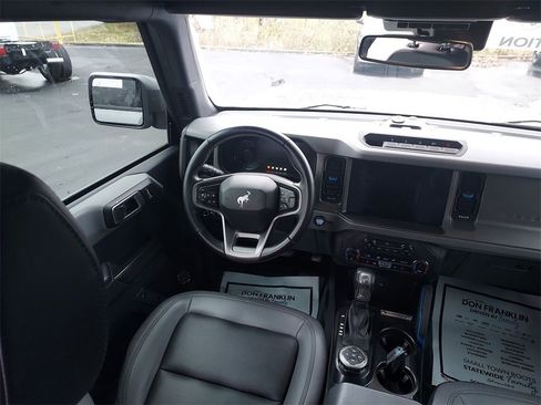 Used 2024 Ford Bronco Black Diamond w/ Sasquatch Package image 15