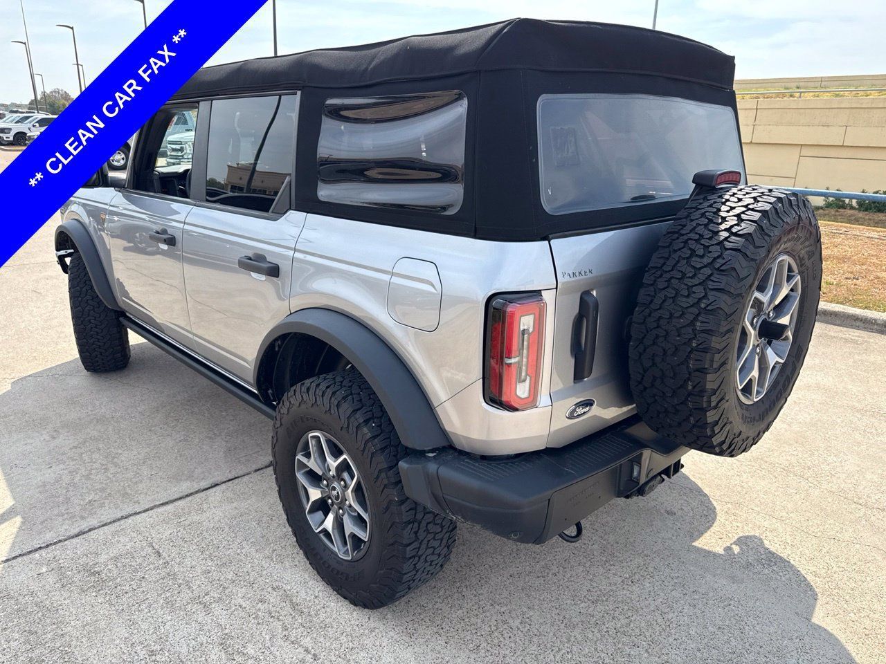 Used 2024 Ford Bronco Badlands AWD/4WD image 8