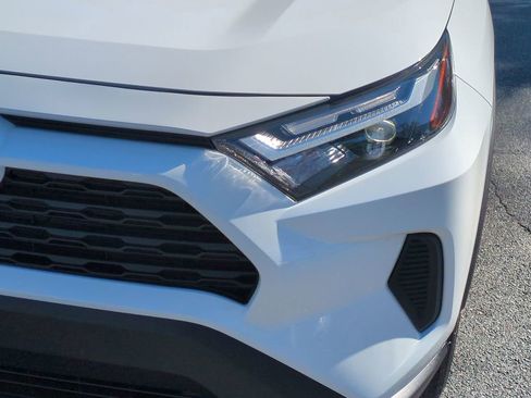 Used 2025 Toyota RAV4 LE image 10