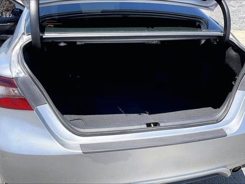 Used 2021 Toyota Camry SE FWD image 34