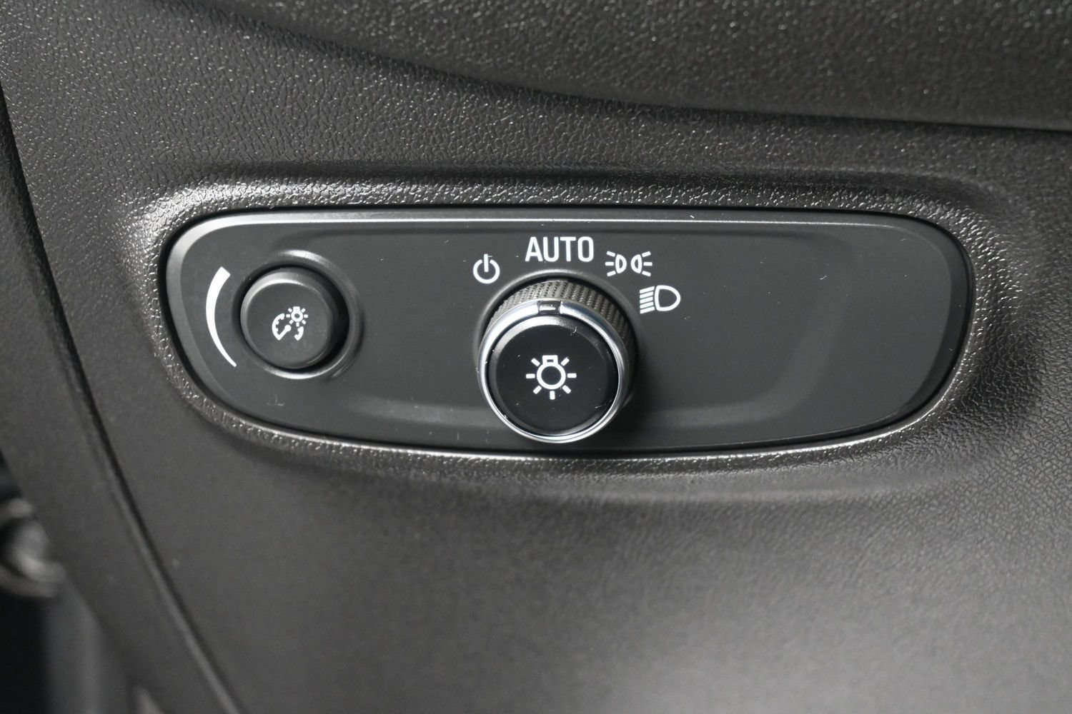 Used 2024 Chevrolet Equinox LT AWD/4WD image 19