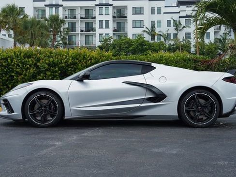 Used 2020 Chevrolet Corvette Stingray Premium Cpe w/ 3LT Preferred Equipment Group RWD image 4