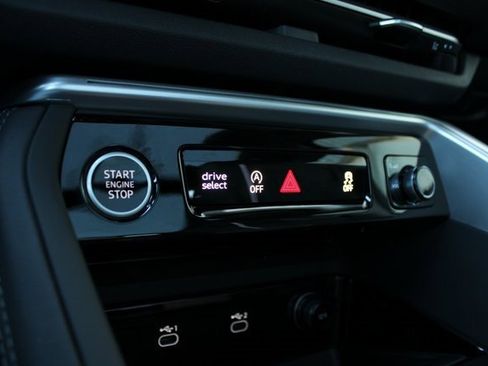 New 2025 Audi Q5 Premium Plus image 11