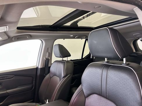 Used 2023 Honda Pilot Elite image 15