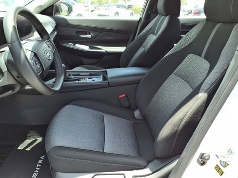 Used 2026 Nissan Sentra SV w/ SV Convenience Package FWD image 25