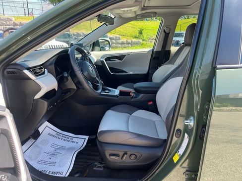 Used 2024 Toyota RAV4 Adventure w/ Convenience Package AWD/4WD image 6