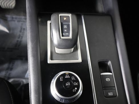 Used 2024 Mitsubishi Outlander SE image 49