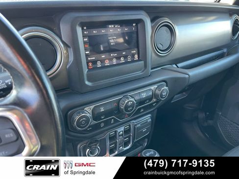Used 2021 Jeep Wrangler Unlimited Sahara AWD/4WD image 14