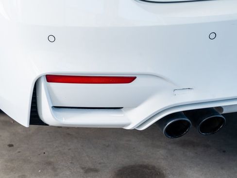 Used 2020 BMW M4 Convertible w/ Competition Package image 26