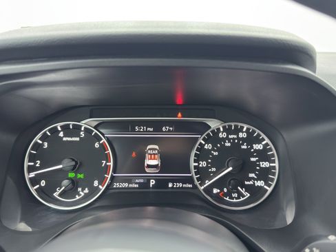 Used 2024 Nissan Rogue S image 22