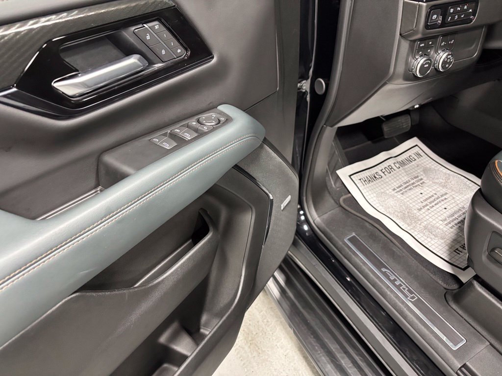 Used 2026 GMC Yukon XL AT4 AWD/4WD image 9