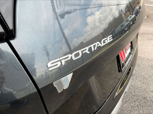 Used 2023 Kia Sportage SX image 25