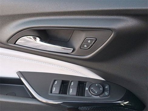 Certified 2025 Chevrolet Trax LT w/ Driver Confidence Package image 20