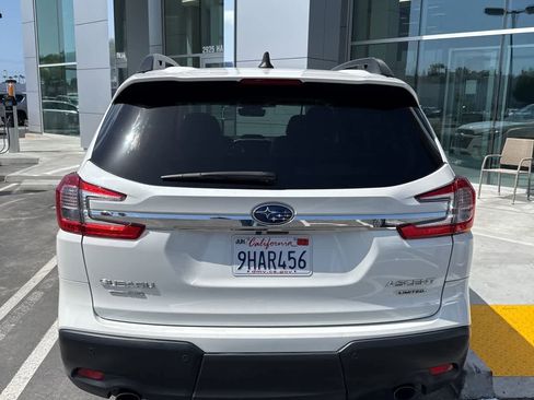 Used 2023 Subaru Ascent Limited image 3