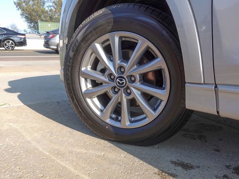 Certified 2025 MAZDA CX-5 AWD 2.5 S w/ Preferred Package image 9