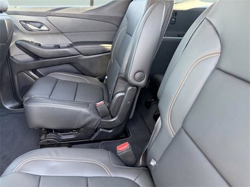 Certified 2021 Chevrolet Traverse LT w/ LT Premium Package image 20