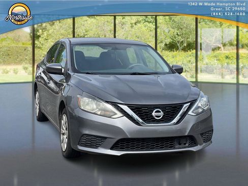 Used 2019 Nissan Sentra S image 2