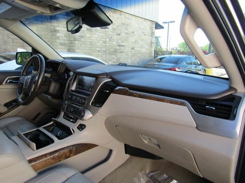 Used 2016 GMC Yukon Denali w/ Open Road Package image 12