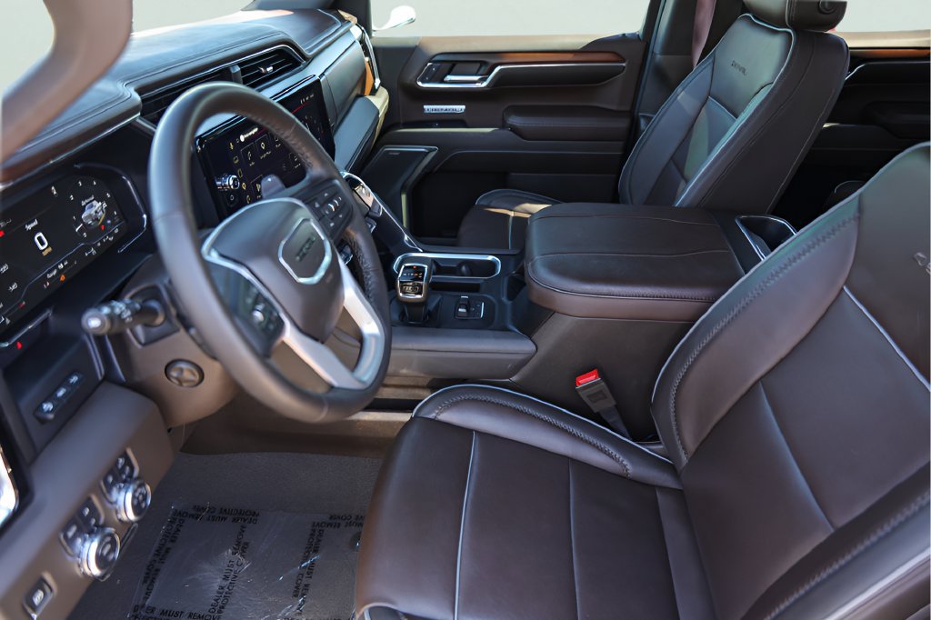 Used 2024 GMC Sierra 1500 Denali w/ Denali Reserve Package AWD/4WD image 11