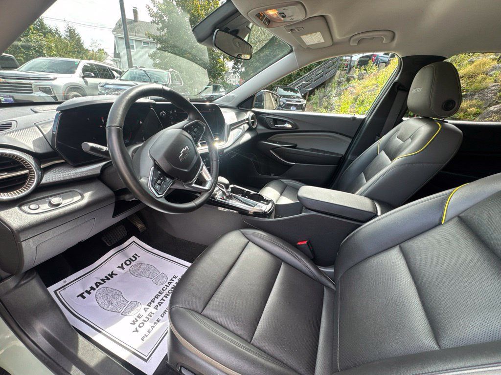 Used 2024 Chevrolet Trax ACTIV FWD image 16