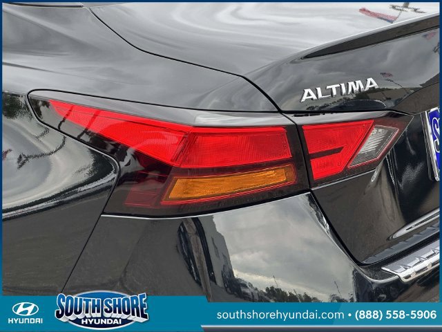 Used 2022 Nissan Altima 2.5 SV w/ SV Premium Package FWD image 12