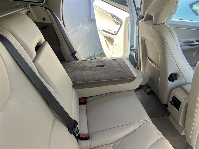 Used 2013 Volvo XC60 3.2 FWD image 10