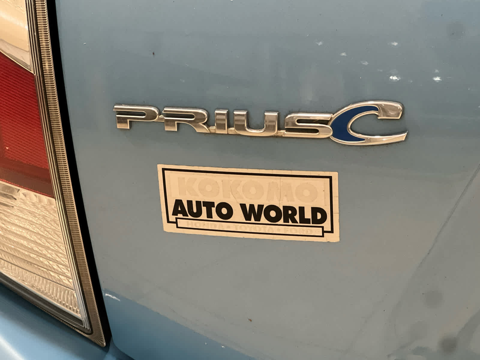 Used 2015 Toyota Prius C One FWD image 8