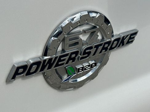 Used 2016 Ford F350 Lariat w/ Lariat Ultimate Package AWD/4WD image 7