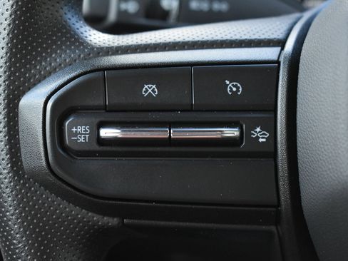 Used 2024 Chevrolet Colorado Trail Boss image 18