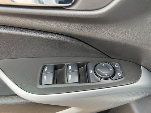 Used 2024 Chevrolet Trax LS w/ LS Convenience Package FWD image 14