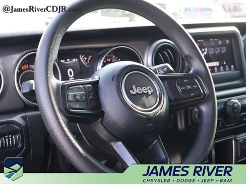 Used 2022 Jeep Wrangler Unlimited Sport AWD/4WD image 24