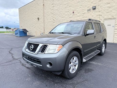 Used 2008 Nissan Pathfinder SE w/ Leather Pkg AWD/4WD image 1
