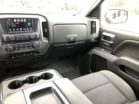 Used 2017 Chevrolet Silverado 1500 LT AWD/4WD image 12