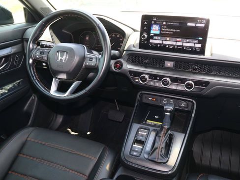 Used 2025 Honda CR-V Sport-L image 12