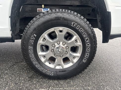 Used 2024 RAM 2500 Laramie image 32