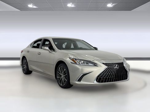 Certified 2023 Lexus ES 250 w/ Premium Package AWD/4WD image 7