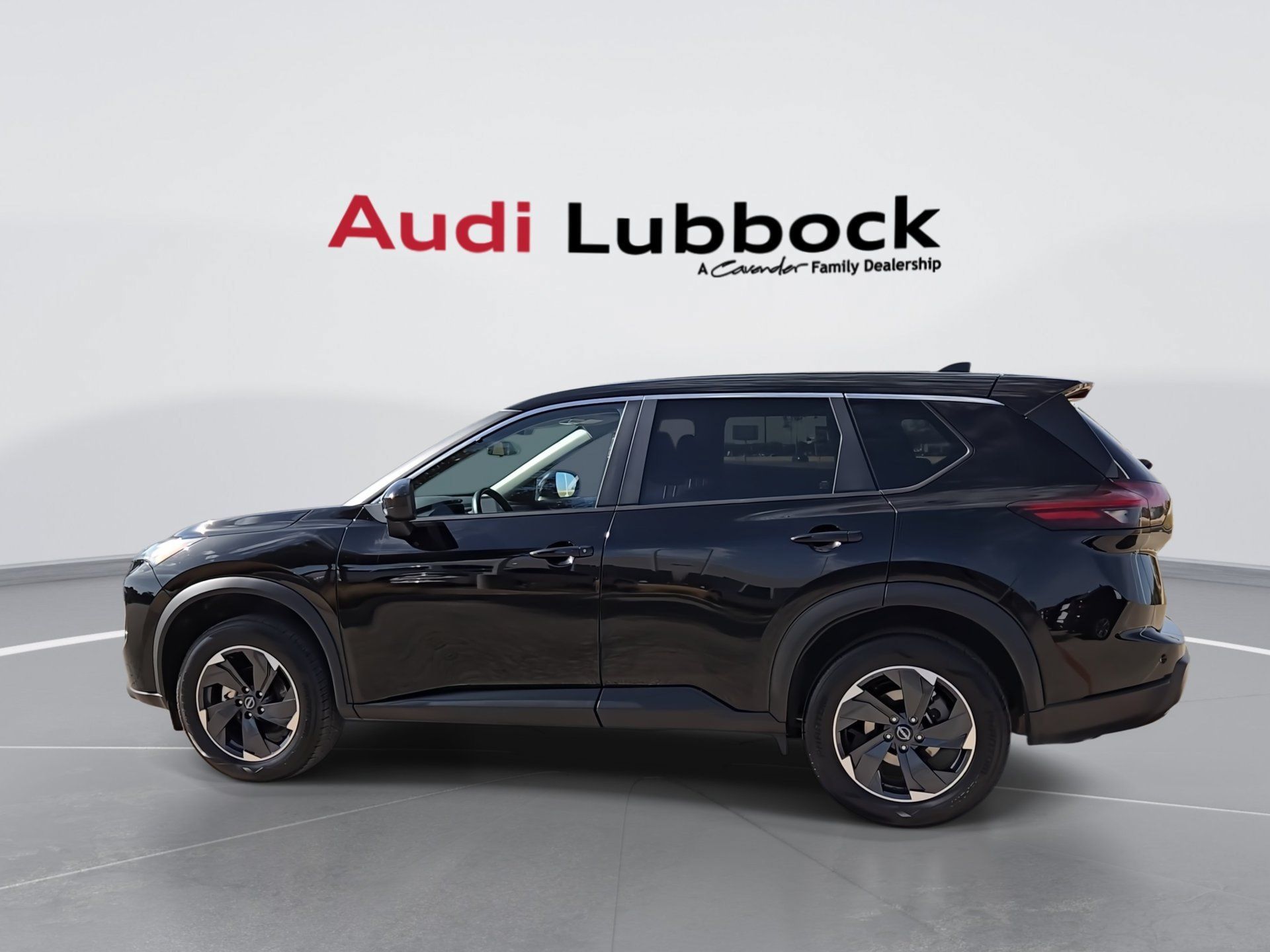 Used 2025 Nissan Rogue SV FWD image 6