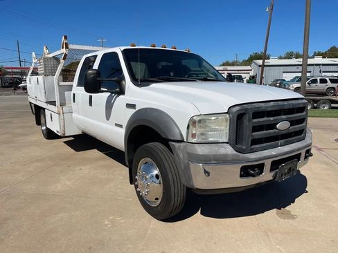 Used 2005 Ford F450 2WD Crew Cab Super Duty image 3