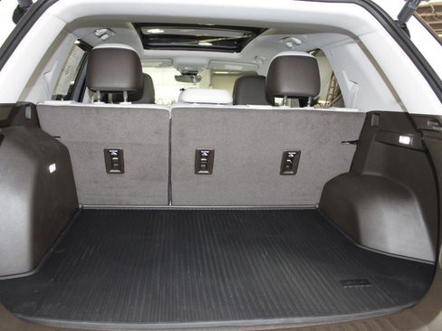 New 2026 GMC Terrain Denali w/ LPO, Black Badging Package image 26