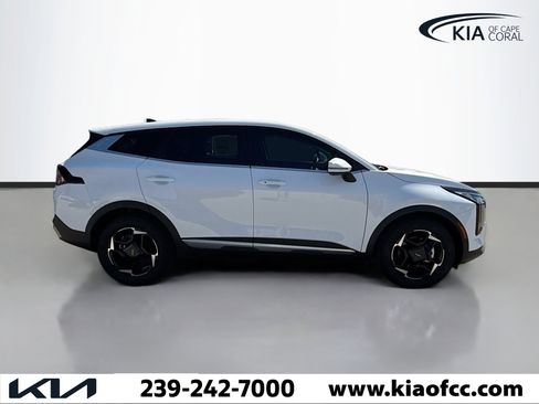 New 2026 Kia Sportage EX image 6