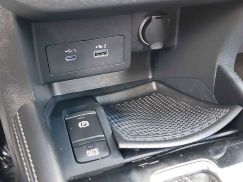 Used 2023 Nissan Kicks SV image 24